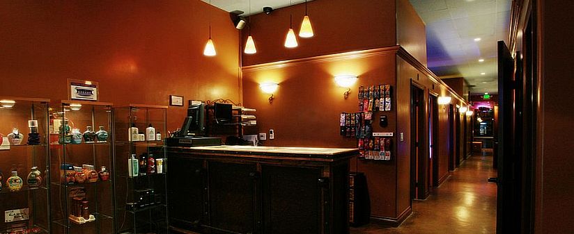 tanning-salon
